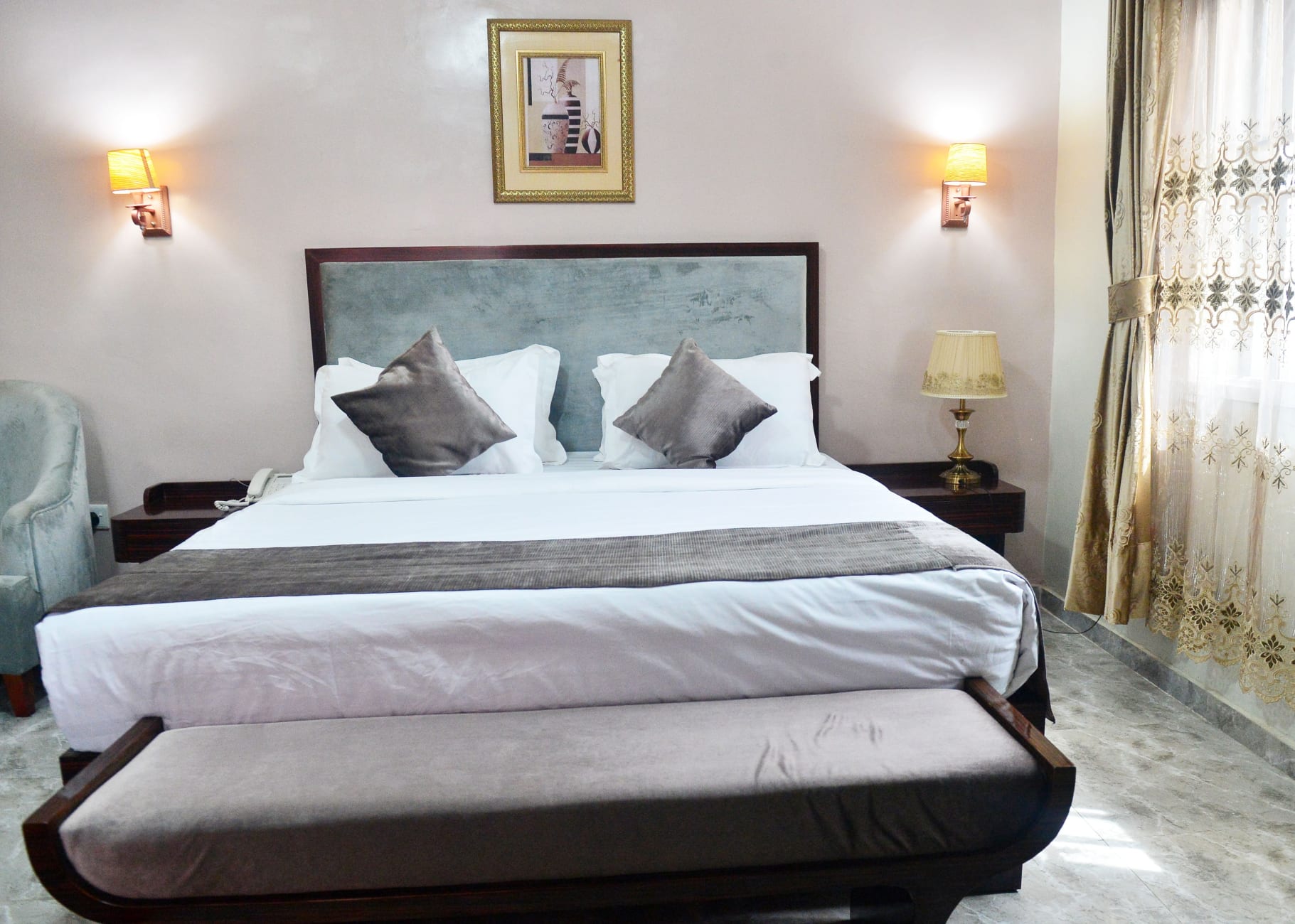 Hotel R &amp; A City