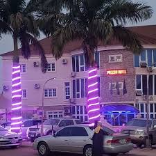 Prezon Hotel