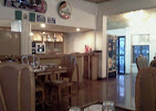 Peaceful Suites And Restaurants