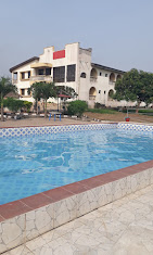 Ade Super Hotel