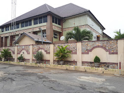 Movig Hotel &amp; Suites