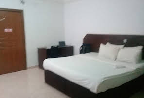 The Bridgeview Hotel by Paullet Suites Hotel