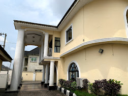 De Silva Luxury Hotel