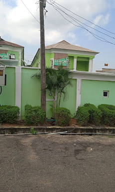 Lekki British/School