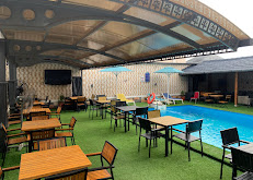 Spring Hill Hotel & Suites