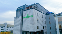 THE LIMEWOOD HOTELS PORT HARCOURT ~ rooftop swimming pool