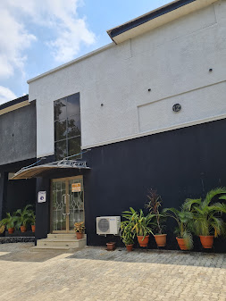 Ten Rooms Apartments Maitama