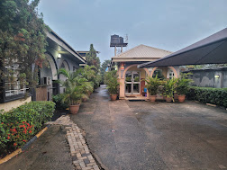 GQ Suites