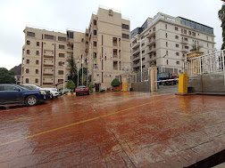The Wells Carlton Hotel &amp; Apartments