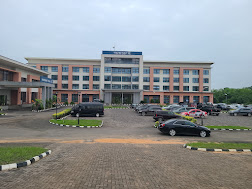 Golden Tulip Agulu Lake Hotel &amp; Resort