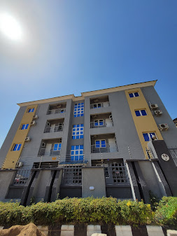 Peacock Apartments and Suites