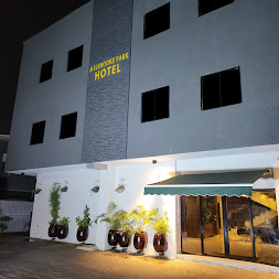 Kanem Suites