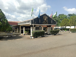 Royal Birds Motel