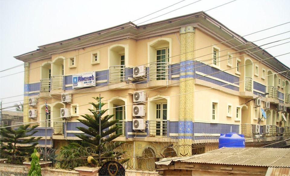 Abanet Hotel And Suites