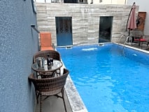Box Residence Hotel &amp; Apartment