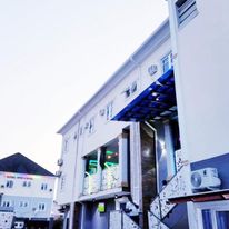 De-Mayoral Hotel and suite.