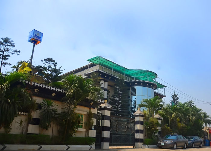Royalview Hotel and Suites