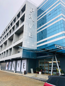 Pave Hotel &amp; Suites