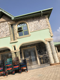 Omisco hotel and suite