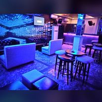 Twist Lounge