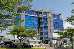 The Envoy Hotel