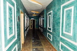 Golden Dreams Hotel &amp; Suites