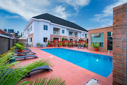 D'Stolz Villa &amp; Hospitality