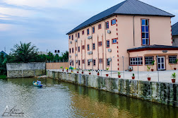 Lake side hotel