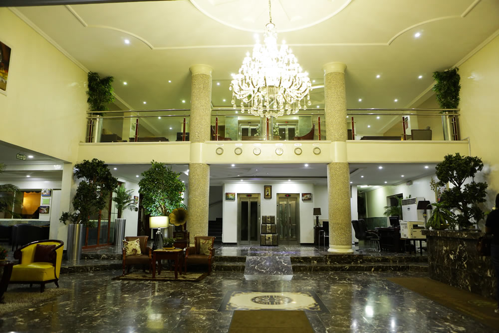 De Rembrandt Hotel &amp; Suites