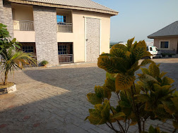 O-JAYS Suites and Hotel
