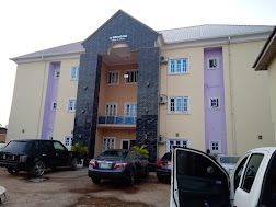 Le Millionth-Hub Hotel &amp; Suites