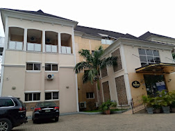 THE CONSORT LUXURY SUITES