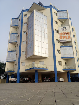 Blue Springs Hotel