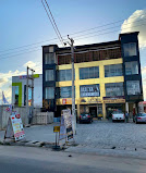 GrandBay Luxury Hotel &amp; Lounge