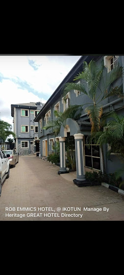 Robemmics Hotel