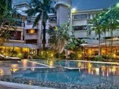 Colonades Hotel