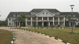 Royal Tulip Castle Hotel