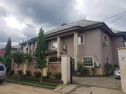 Albert's Suites