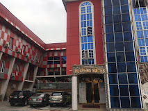 De Heavens Royale Hotel &amp; Towers