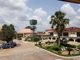 Pinewood Hotel