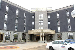 Candellux Imperial Hotel and Suites