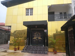 Kings and Queens exclusive palace