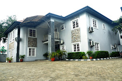 Royal Vantage Hotel and Suites