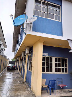 D'Godfather Lounge &amp; Suites Ltd
