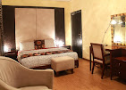 Oti &amp; Co Hotel &amp; Suites