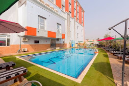 Grand Pela Hotel &amp; Suites