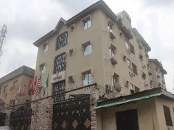 Oragon hotel and suites