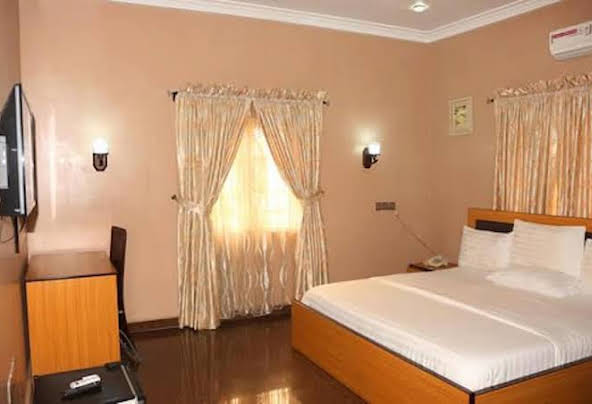 Grand Palace Hotel
