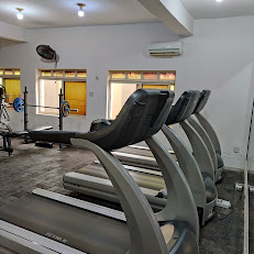 Wallys Fitness And Spa