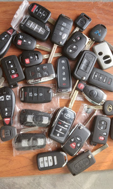 GT LOCKSMITH KEY DUPLICATING PROGRAMMER FOB BATTERIES & CAR DIAGNOSTIC SERVICES